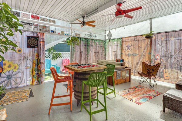 'Nashvegas Getaway' W/ Hot Tub Near Broadway - Nashville, TN