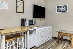 Interior - Studio w/ Greers Ferry Lake Access & Resort Perks! (Clinton)