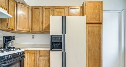 Great for Couples & Duos: Suite Outside El Paso