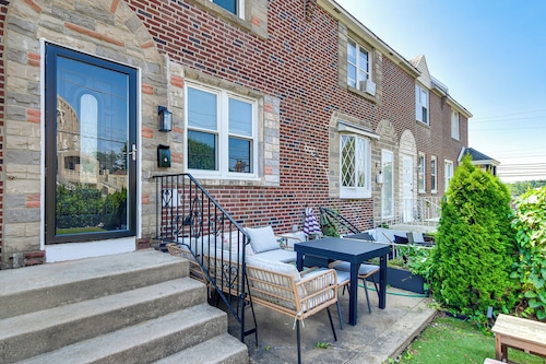 Modern Philly-area Retreat Near Downtown & Phl!