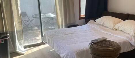 1 bedroom, iron/ironing board, WiFi (free), bed sheets