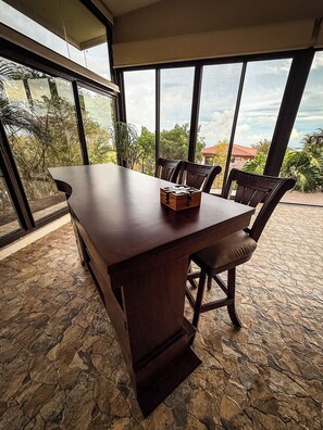 Dining - Your 5-bdrm Mountain Villa with Ocean Views in San Ramon, Alajuela, Costa Rica (San Ramon)