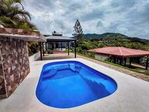 Pool - Your 5-bdrm Mountain Villa with Ocean Views in San Ramon, Alajuela, Costa Rica (San Ramon)