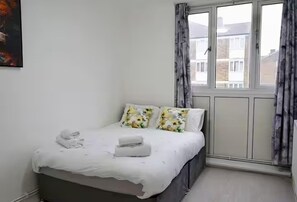 2 chambres, accès au Wi-Fi (inclus), literie fournie