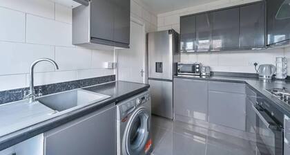 Cozy 2-bed Escape in Blackheath Smart Studio