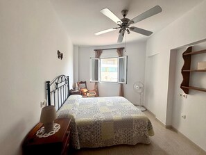 Room - Holiday Home 'Fmr Fielato 15' with Private Terrace, Wi-Fi and Air Conditioning (Carboneras)