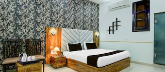 Suite Chahal Residency