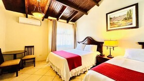 Comfort Twin Room, Garden View | In-room safe, iron/ironing board, free WiFi, wheelchair access - Hotel Alameda (Tegucigalpa)