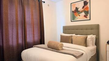 2 bedrooms, iron/ironing board, WiFi, bed sheets