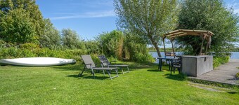 Apartment 'Fewo Möwe' with Shared Terrace, Shared Garden and Wi-Fi