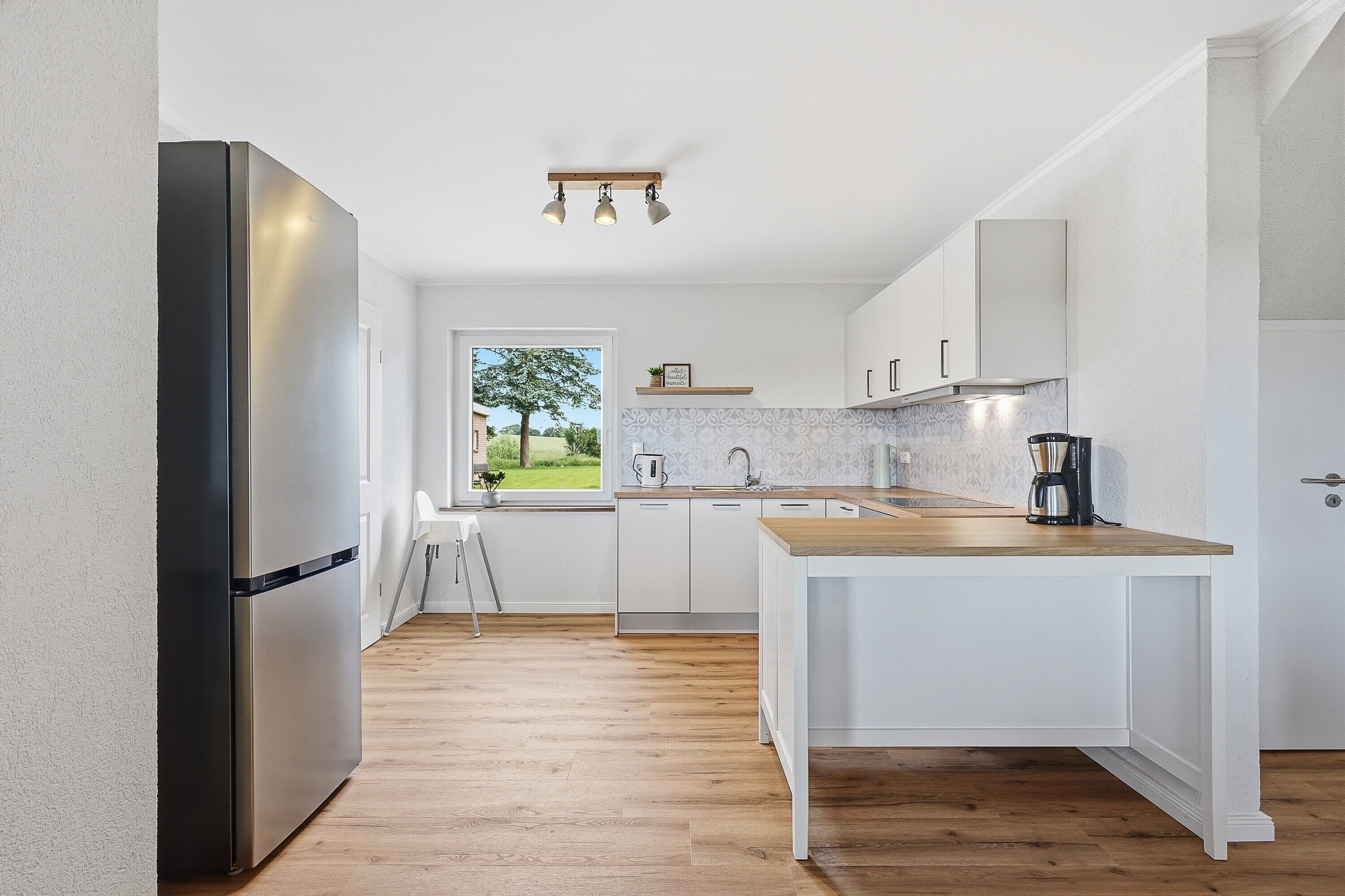 Kühlschrank, Ofen, Herdplatte, Geschirrspüler