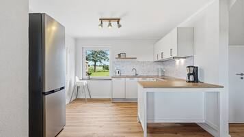 Kühlschrank, Ofen, Herdplatte, Geschirrspüler