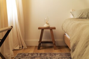 Room - CHARMING SPANISH HOME FULLY FURNISHED (Los Angeles)