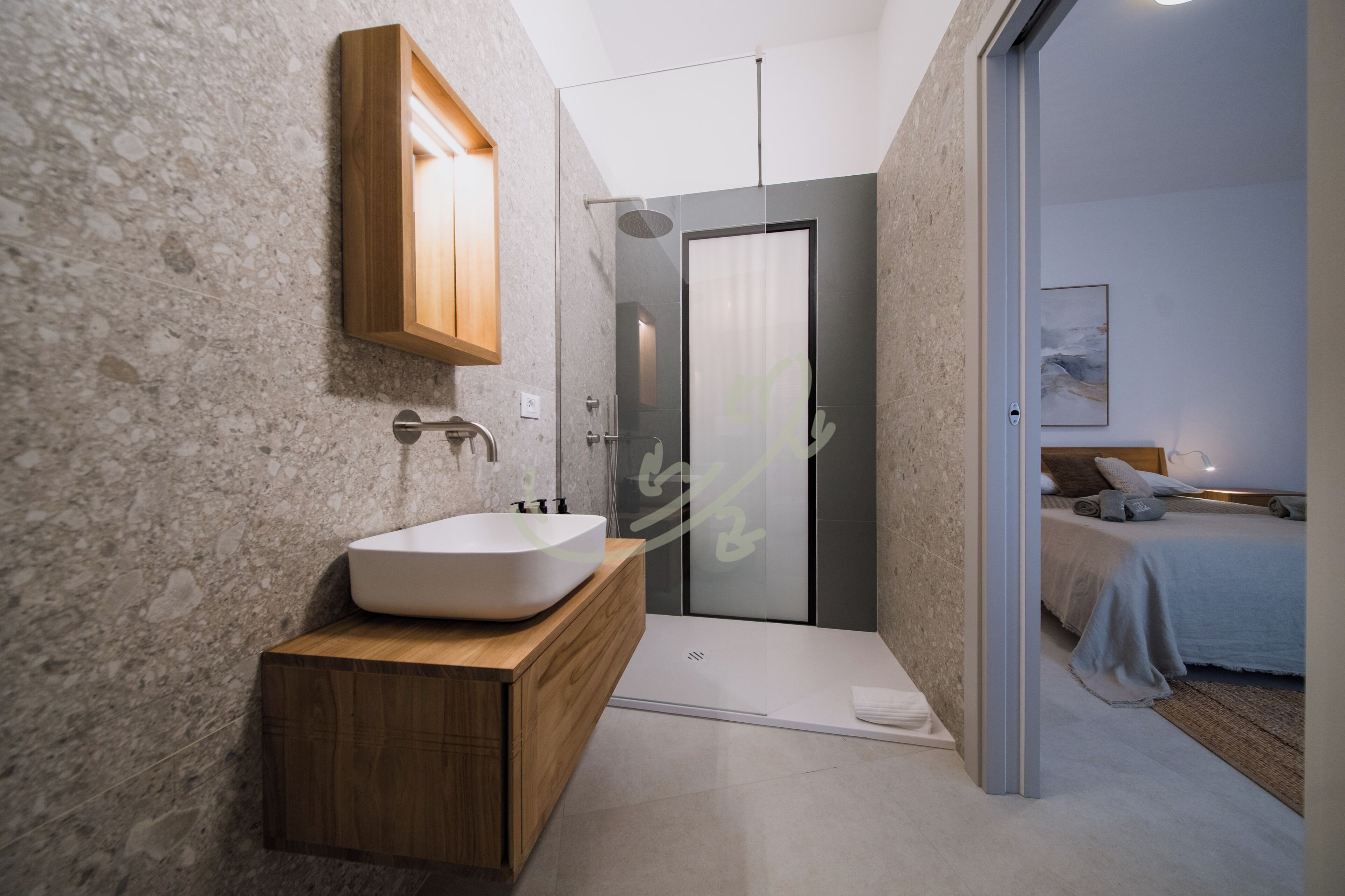Appartement (2 Bedrooms) | Salle de bain | Douche, bidet