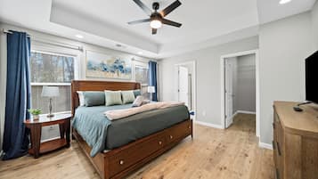 5 bedrooms, individually decorated, individually furnished, bed sheets