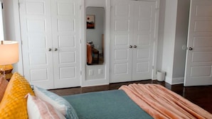 House, Multiple Beds, Garden View (Lori O'Shoney (88 Promontory)) | 2 bedrooms, individually decorated, individually furnished, bed sheets - Brand New 2 Bedroom Conveniently Located Two Blocks From F&M Bank Arena (Clarksville)