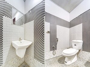 House | Bathroom - Premium Kunnamangalam Near Bus Stand (Kozhikode)