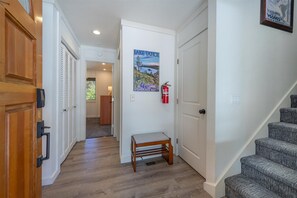 Interior - Alpenglow Loft | Palisades Adventure Basecamp (Olympic Valley)