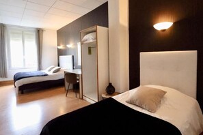 Desk, free WiFi - POT D'ÉTAIN (Châlons-en-Champagne)