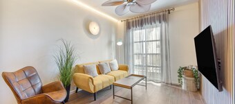 Apartment 'Fmr Avenida Almería' with Private Terrace, Balcony and Wi-Fi