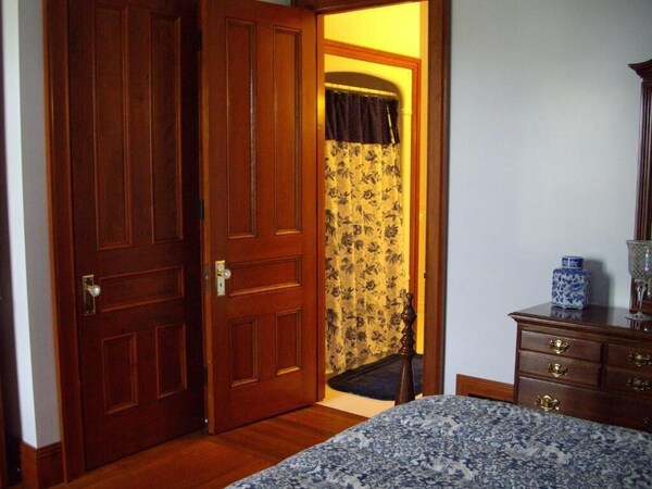 A La Gallarie Bed And Breakfast - Niagara-on-the-Lake