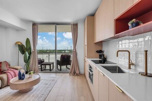 Interior - The Standard Midtown Monthly Studio w Free Parking (Miami)