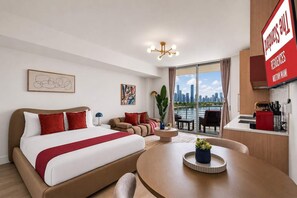 WiFi - The Standard Midtown Monthly Studio w Free Parking (Miami)