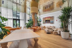 Interior - The Standard Midtown Monthly Studio w Free Parking (Miami)