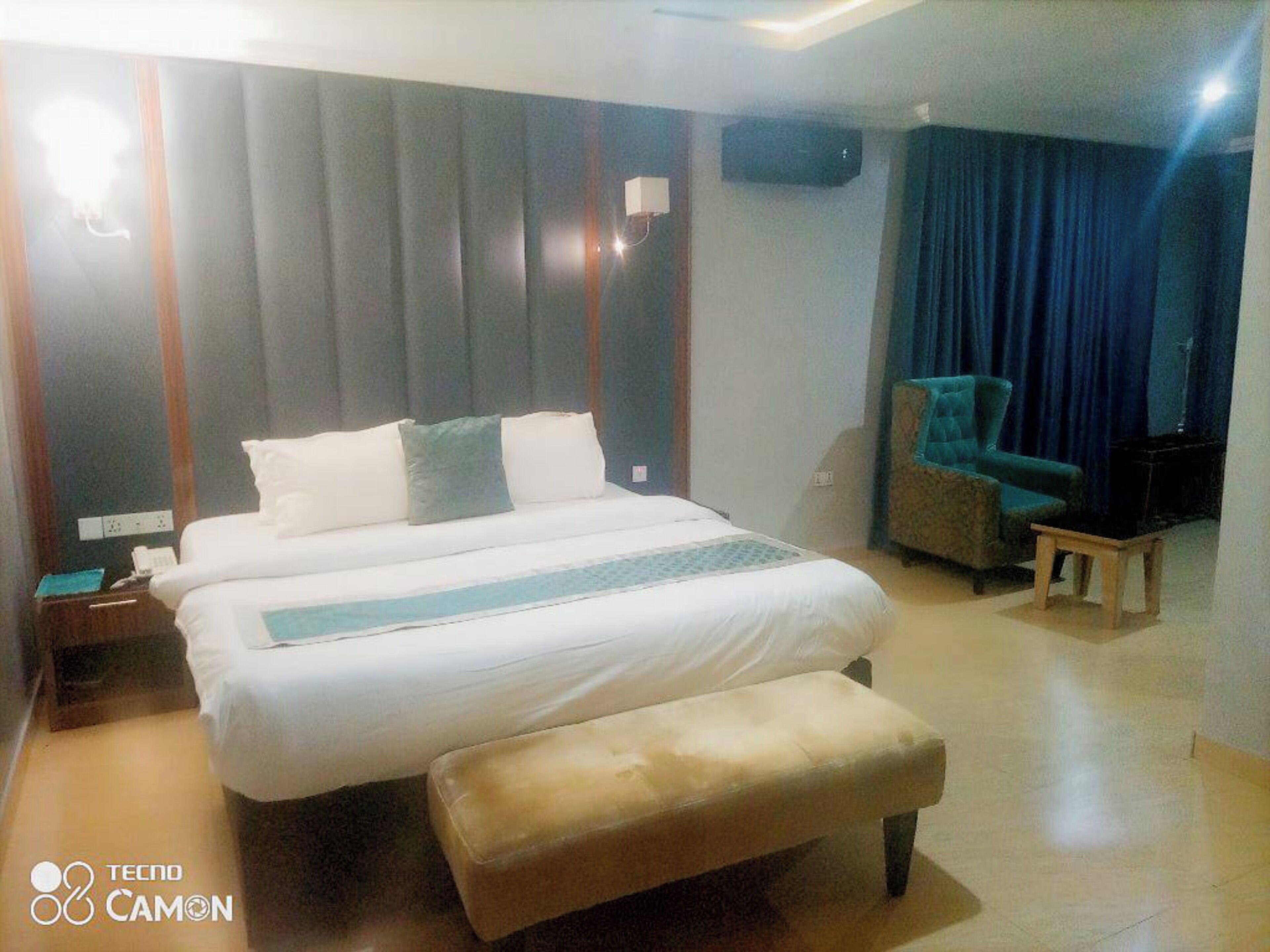 Superior Suite | In-room safe, desk, laptop workspace, free WiFi