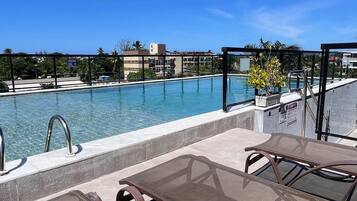 Piscina a l'aire lliure
