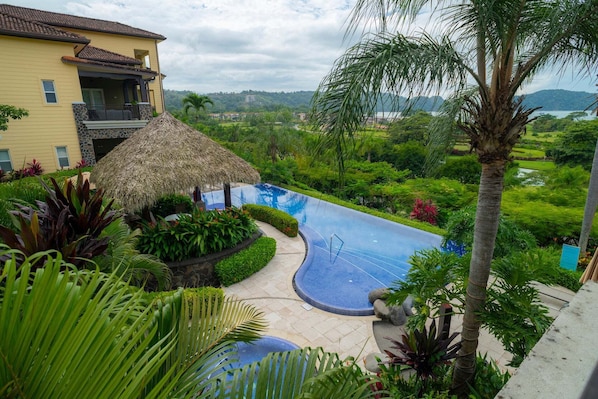 Front of property - Vista Bahia 2C 3bed 3bath Ocean View (Jacó)