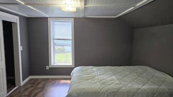 WiFi, bed sheets