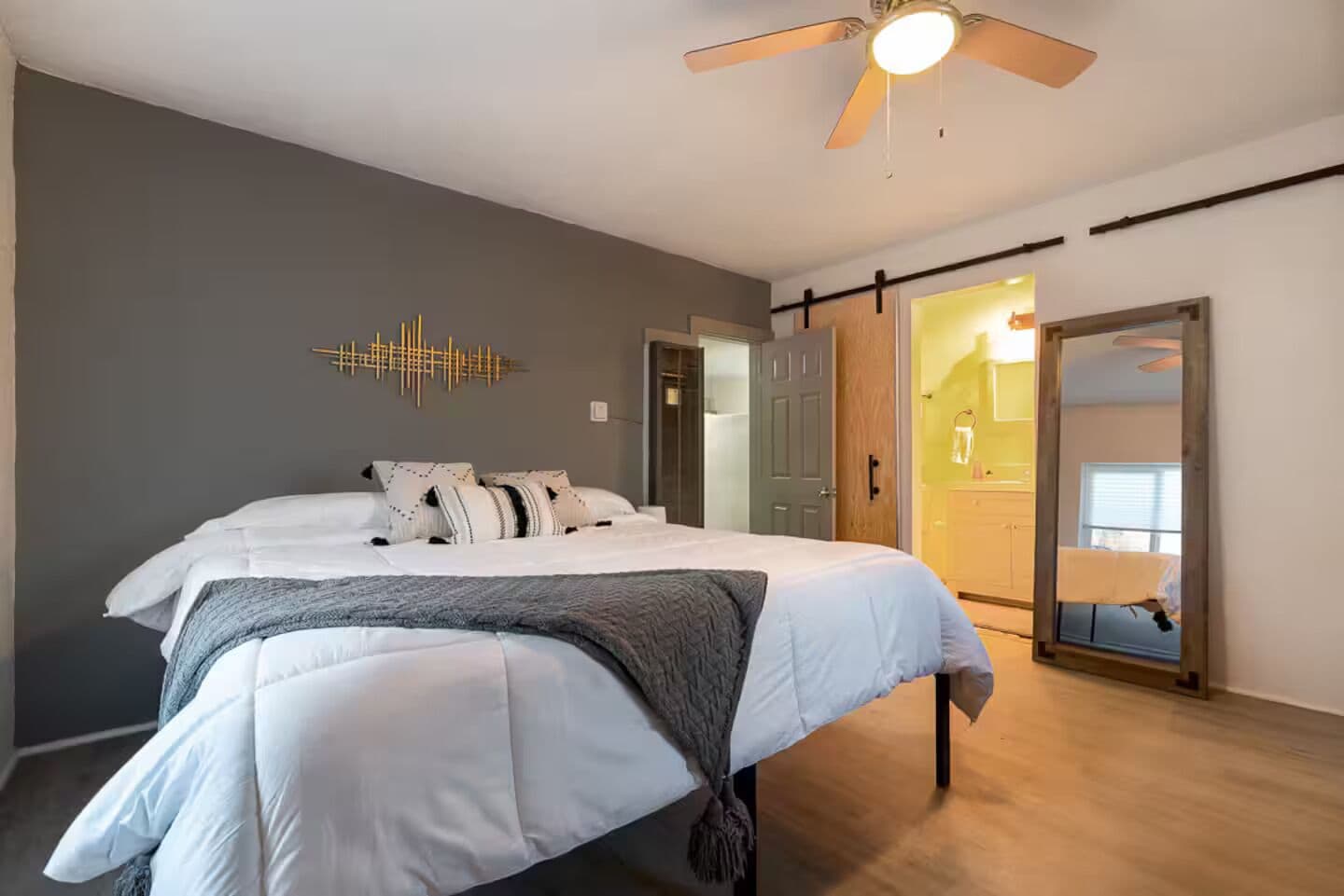 2 Schlafzimmer, Bügeleisen/Bügelbrett, WLAN, Bettwäsche