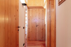 Interior - The Aimone - Historic Alpine Retreat (Breuil-Cervinia)