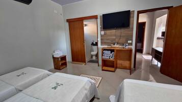 Family House, Lake View | Free WiFi