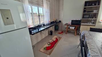 Rumah Keluarga, pemandangan danau | Dapur pribadi | Lemari es besar