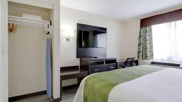 Suite, 1 King Bed, Non Smoking | In-room safe, desk, iron/ironing board, free WiFi