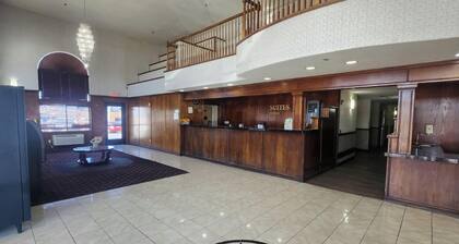 Sunport Suites near Albuquerque Airport I 25