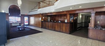 Sunport Suites near Albuquerque Airport I 25