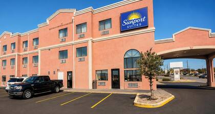 Sunport Suites near Albuquerque Airport I 25