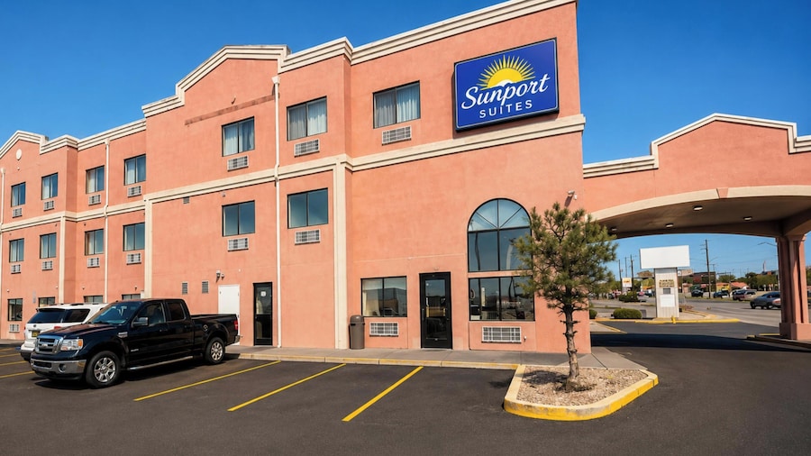 Sunport Suites near Albuquerque Airport I 25
