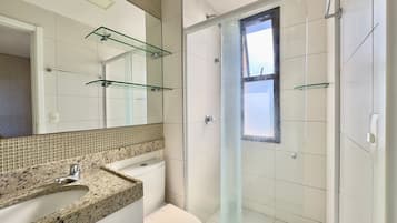 Apartamento básico | Banheiro