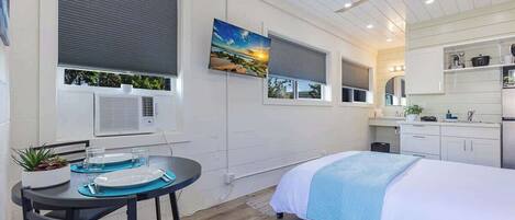 Iron/ironing board, WiFi, bed sheets