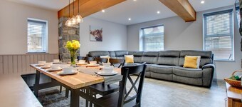 5 Bed in Bala (oc-bow163)