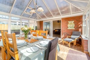 Dining - 3 Bed in Walcott (oc-2135) (Walcott)