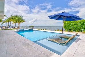 Pool - Gulfside Oasis a Dream on the Gulf (Marathon)