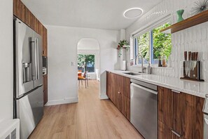 Coffee/tea maker, fridge, microwave, oven - Mid-Century Modern Pet-Friendly Home near Beach (Manistee)