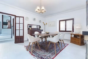 Dining - Holiday Home 'Pla Den Cosset' with Private Pool, Wi-Fi and Air Conditioning (Capdepera)