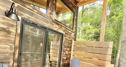 New build! Beach cabin in the trees & onsite sauna