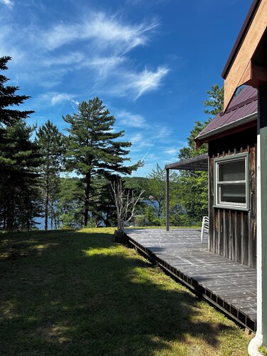 Blue Jay Cottage - come stay at our little paradise on Churchlake, NS
